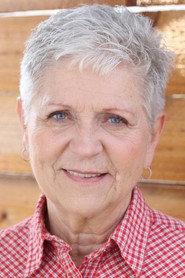 Lana Dieterich as Estelle in Getting It 2020