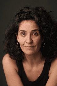 Babeth Ripoll as Marie in La barraca 2025