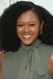 Daisy Lightfoot as Sierra in Thirty 2022