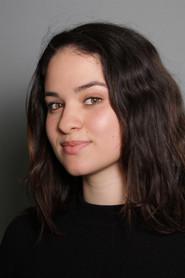 Sabrina Levoye as Nora in Sixteen 2023