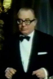 Peter Glaze as Bosun's Mate in Robinson Crusoe 1970