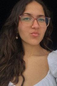 Maria Clara Aguiar Galasso as Cecília in Amarena 2025