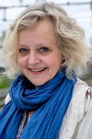 Marianne Meløy as Heidi in Welcome to Norway! 2016