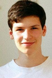 Jakob Knoblauch as Ben in My Family kills me 2011