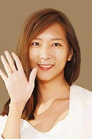 Yeon Ji-ah as Kyeong-ja (경자) in Obscene Family 2015