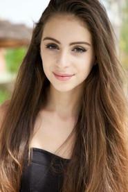 Dounia Binebine as Ines in Razzia 2017