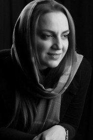 Nasrin Babaei as Leila in Nahid 2015