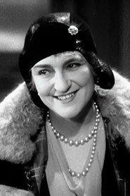Violet Farebrother as Rachel Cohen in Mr. Cohen Takes a Walk 1935