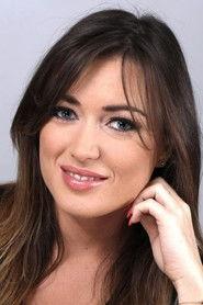 Elsa Esnoult as La passante qui chante in Don Juan 2022