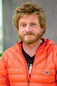 Tomasz Mackiewicz as Self in Through the Unknown 2016