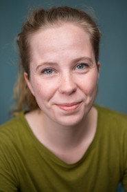 Natasja Schaafsma as Áine in Short Notice 2022