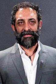 Moreno Borja as Paco in Carmen & Lola 2018