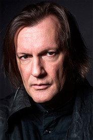 Igor Mirkurbanov as Kazimir in Icaria 