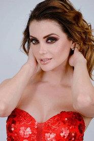 Delia Andreca as Gladys in Las sirvientas calientes 3 2019