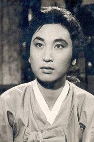 Lee Bin-hwa as Mae Hwa in Miryang Arirang 1962