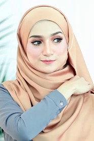 Farah Hanim as in Vere Vazhi Ille 2015