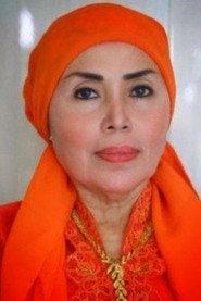 Tonah as Ibunda Allan in Generasi Kocak: 90-an vs Komika 2017