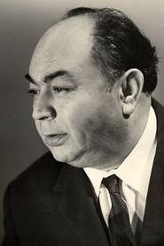 Adil Isgandarov as Dadaşlı in The Stab in the Back 1979