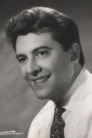 Achille Togliani as Carlo Rindi in Napoli è sempre Napoli 1954
