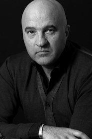 John van den Heuvel as Himself in Moszkowicz: Make it or break it 2020