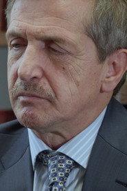 Gabriel Moreno as Gómez in Los pasos perdidos 2001