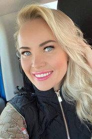 Viteliya Vita as Sarah Penny in Last Day of School 2016