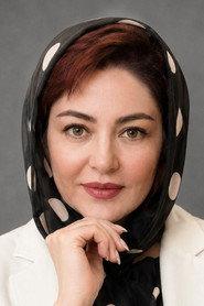 Rozita Ghaffari as Taraneh (Mahmood's wife) in Hemlock 2000