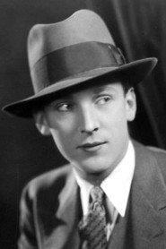 Maurice Braddell as Dr. Harding in Things to Come 1936