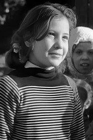 Fadila Tizraoui as Fadila in Fadila 1960