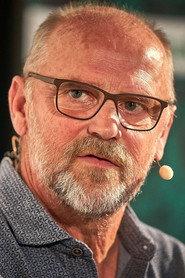Thomas Schaaf as Self in Trainer! 2013