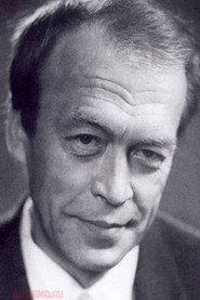 Rogvold Sukhoverko as (voice) in Loskutik i oblako 1977