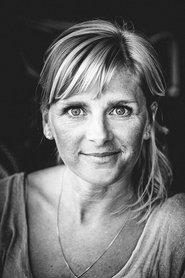 An Miller as Liesje Walschaerts in 20 Years The Island 2024