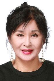 Hong Hye-ryeong as Eun-hee's Stepmother in A Bizarre Love Triangle 2002