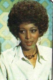 Roxana Dupre as Repartidora de cartones en Bingo in Los bingueros 1979