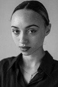 Nokokure Dahl as Emily in What Will People Say 2017