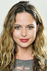Josie Maran as Lulu Fritz in Little Black Book 2004