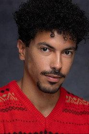 Tomás Garcez as Santiago in Arriba Beach 2025