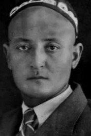 Mashrab Yunusov as Grandfather Bahram in Four Seasons 1976