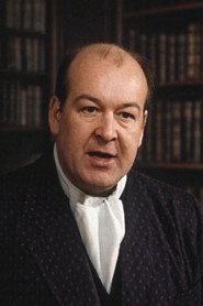 Axel Ganz as Usher in Der Mann mit der Maske 1994