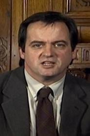 Robert DiNapoli as Self in Secrets of Middle-Earth: Inside Tolkien's The Fellowship of the Ring 2003