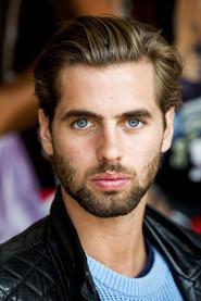 Manuel Broekman as Sebas in Homies 2015
