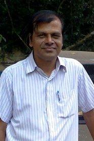Poojappura Radhakrishnan as Police Constable in Deshadanakkili Karayarilla 1986