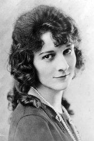 Carol Dempster as Marie in The White Rose 1923