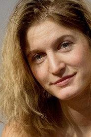 Eszter Földes as feleség in The Winner 2014