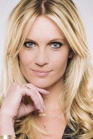 Sandrine Corman as Judith in Boeing Boeing 2018