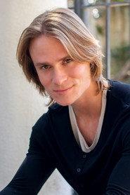Cameron Greco as Robin in Burn 2016