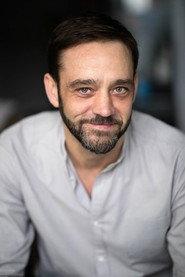 Cédric Revollon as  in Est-ce que j'ai une gueule d'Arletty ? 2021