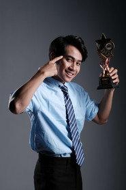 Sherwin Alfad as Roni in DEAL! 2025