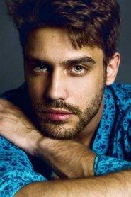 Juan Manuel Guilera as Fito Lagos in Intuition 2020