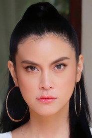 Kejmanee Wattanasin as Pailin in The Wall 1999